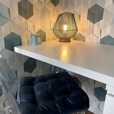 Apartment Le Minimes : Vue De Reve Au Coeur De *