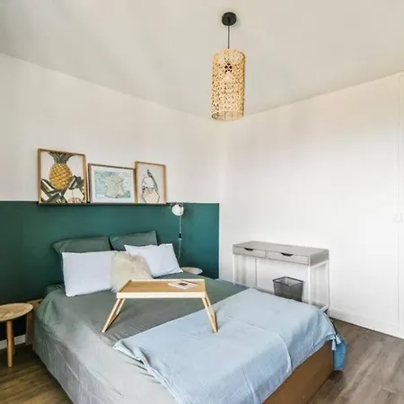 Apartment Le Minimes : Vue De Reve Au Coeur De